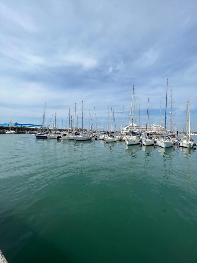 Kasia Porta Sul Mare Di Livorno Free Parking Εξωτερικό φωτογραφία