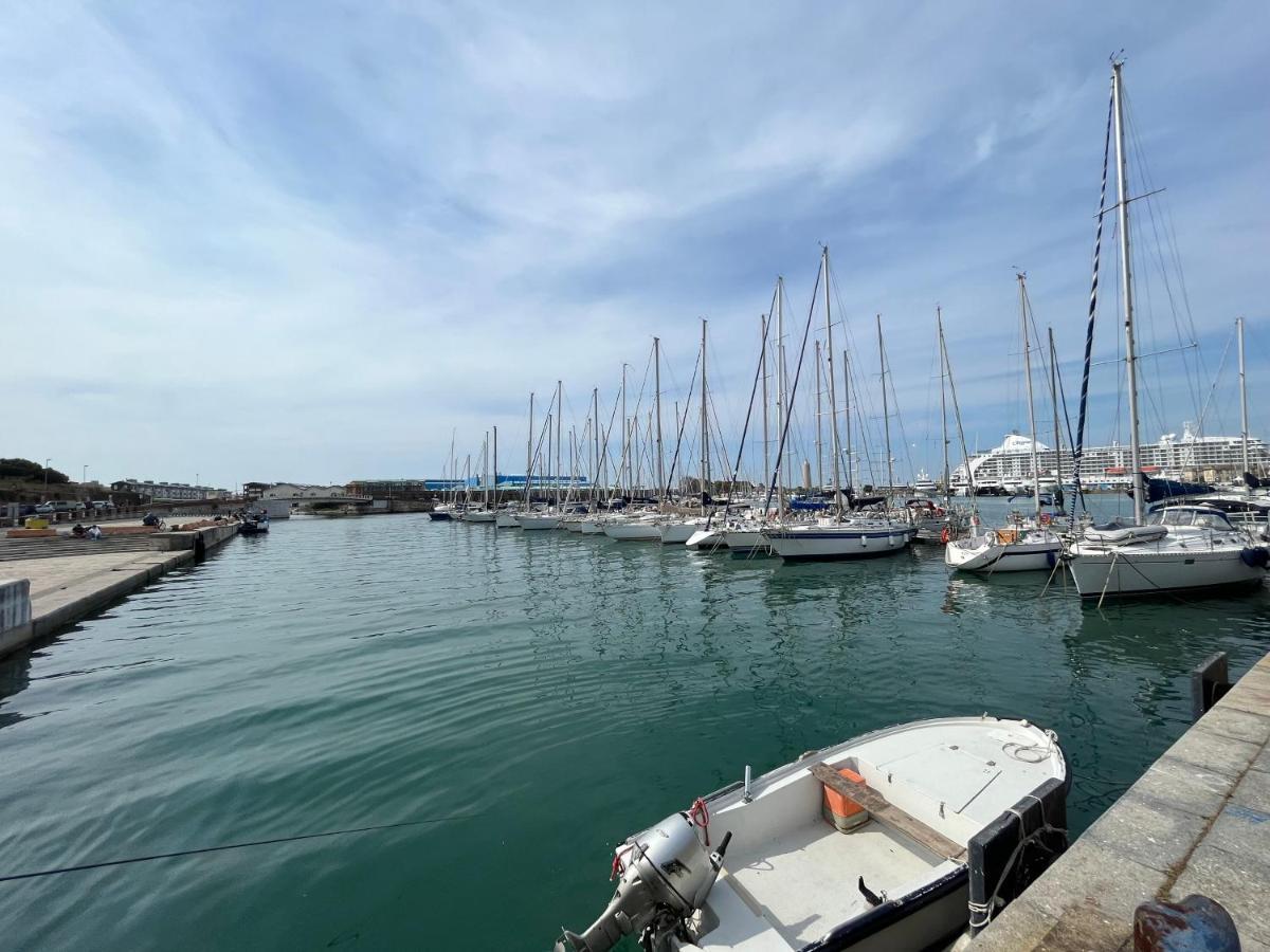 Kasia Porta Sul Mare Di Livorno Free Parking Εξωτερικό φωτογραφία