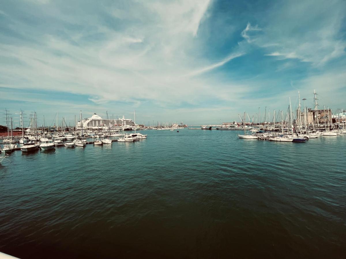 Kasia Porta Sul Mare Di Livorno Free Parking Εξωτερικό φωτογραφία